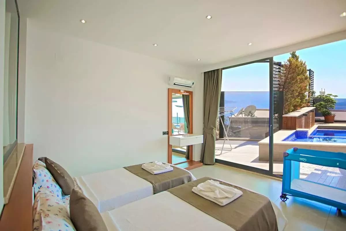 Villa King 38
