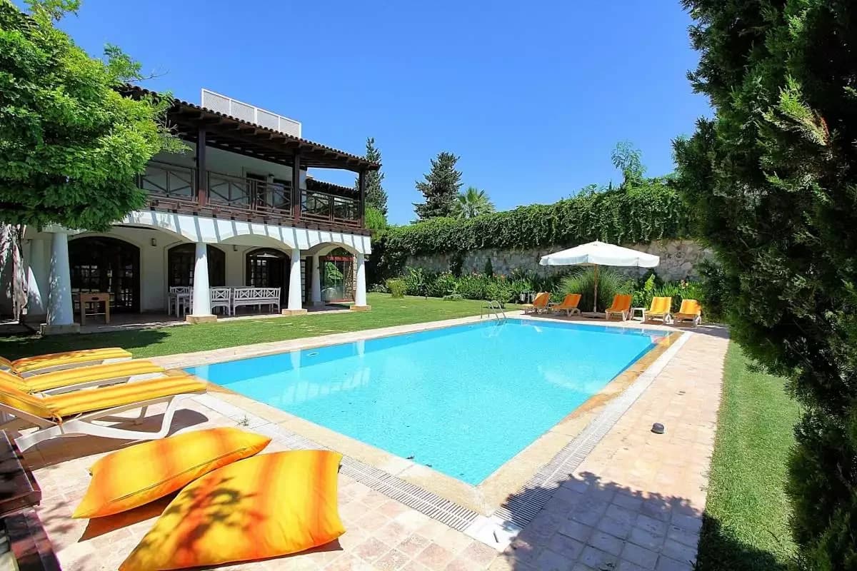 Villa Bitez 1