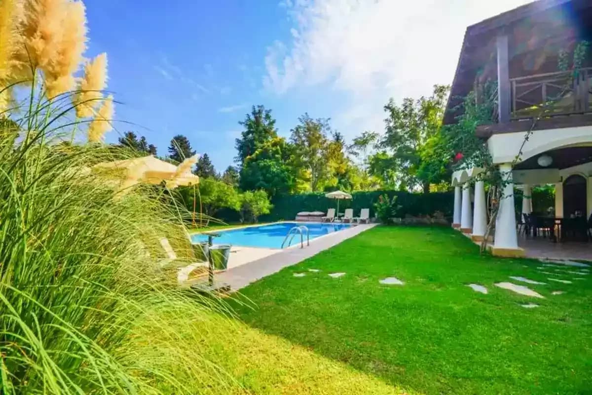 Villa Mira 8