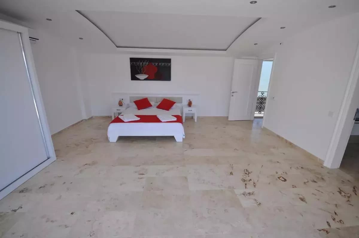 Villa Serenity 40