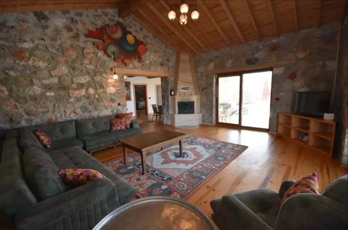 Villa Bonus 13
