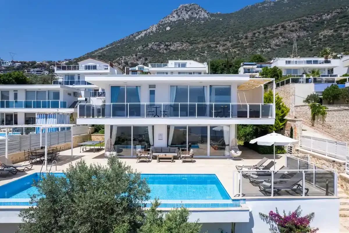 Villa Lumiere 2 3