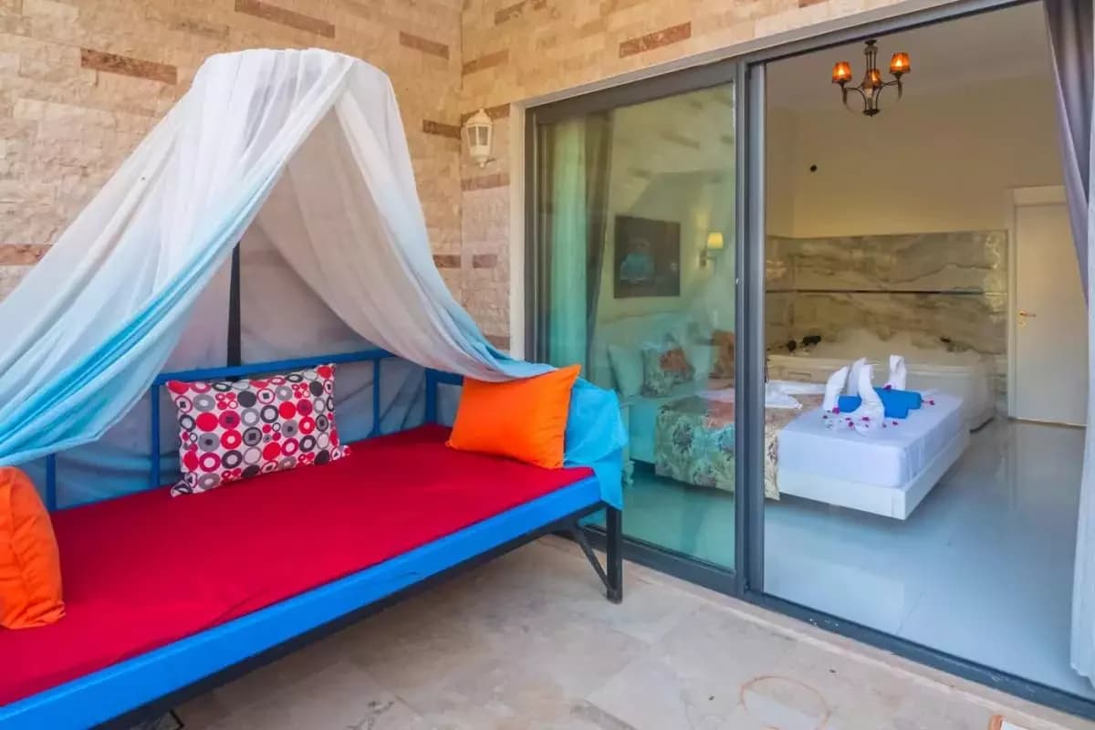 Villa Antik 33