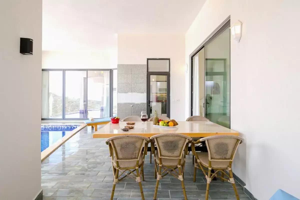 Villa Antik 9