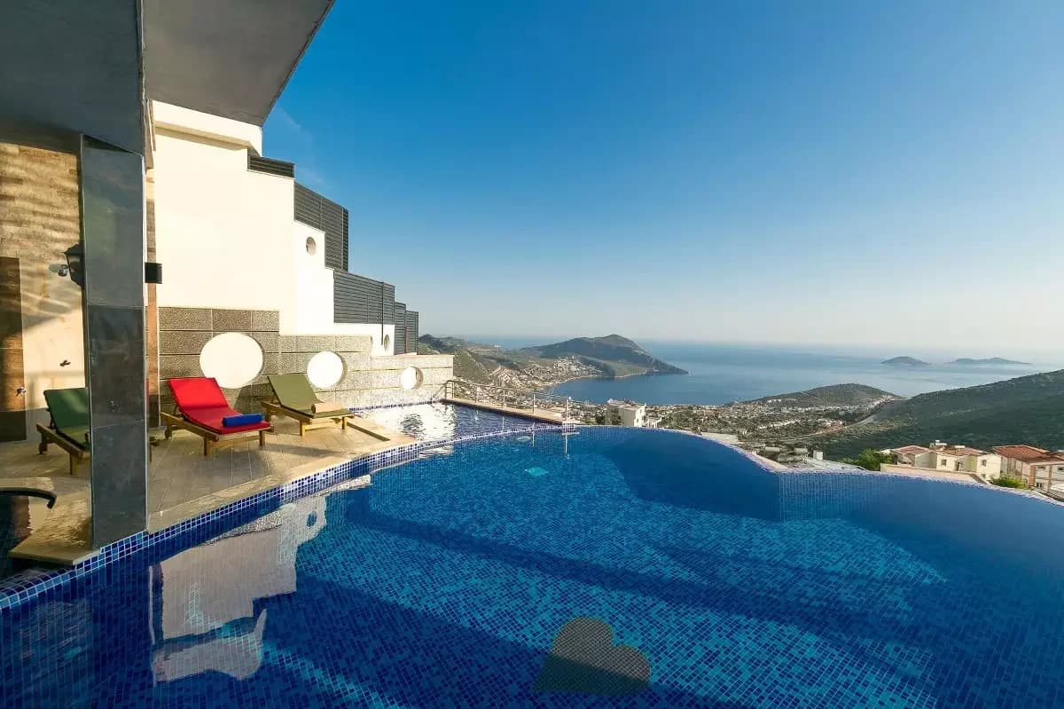 Villa Heart 3