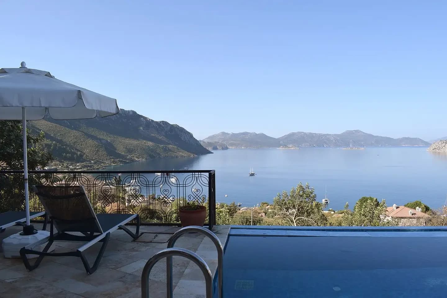 Villa Eser 1