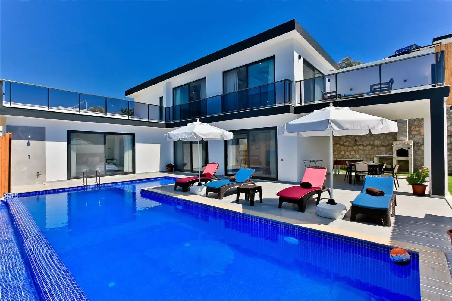 Villa Stone 1