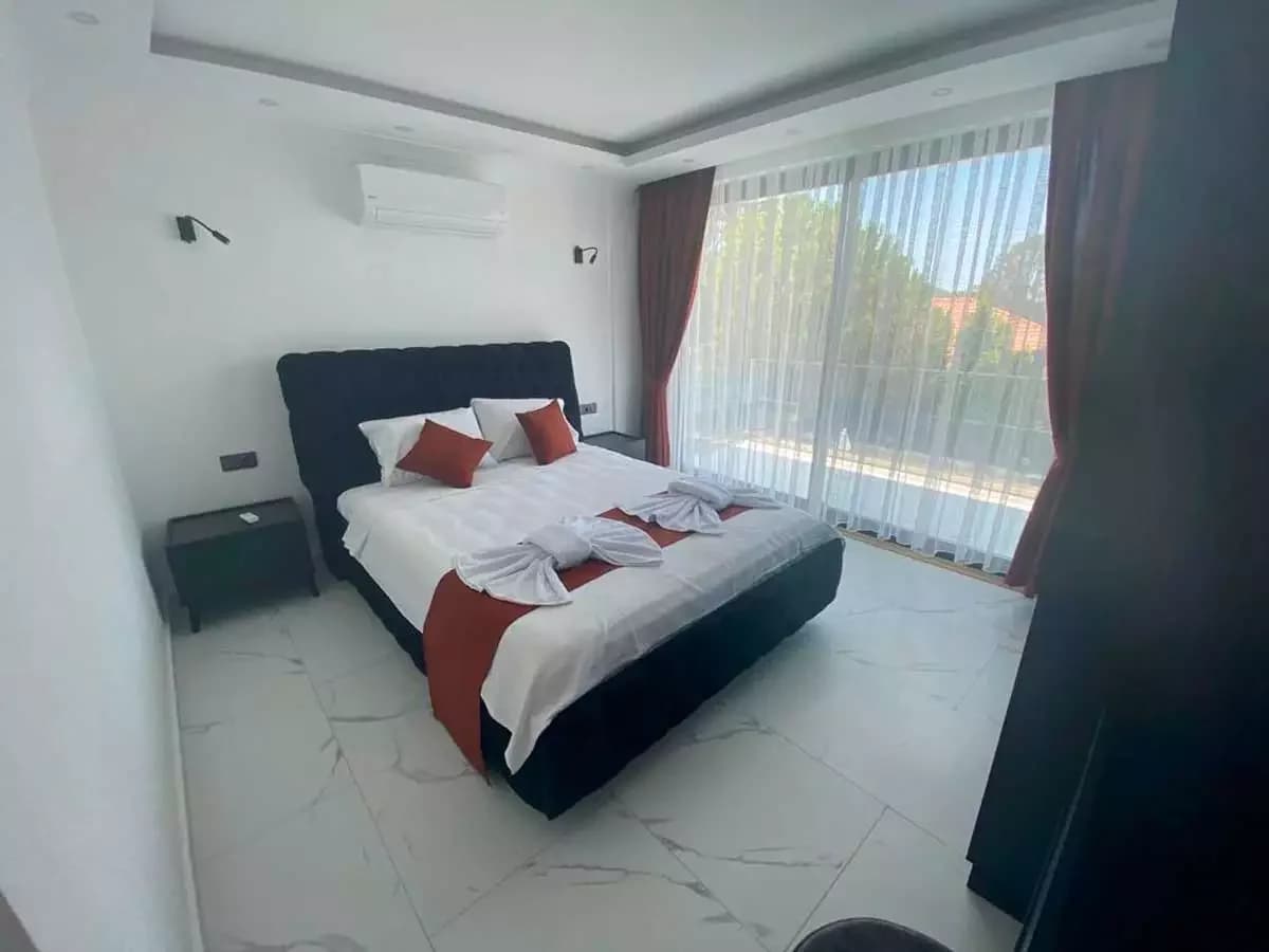 Villa Silver 18