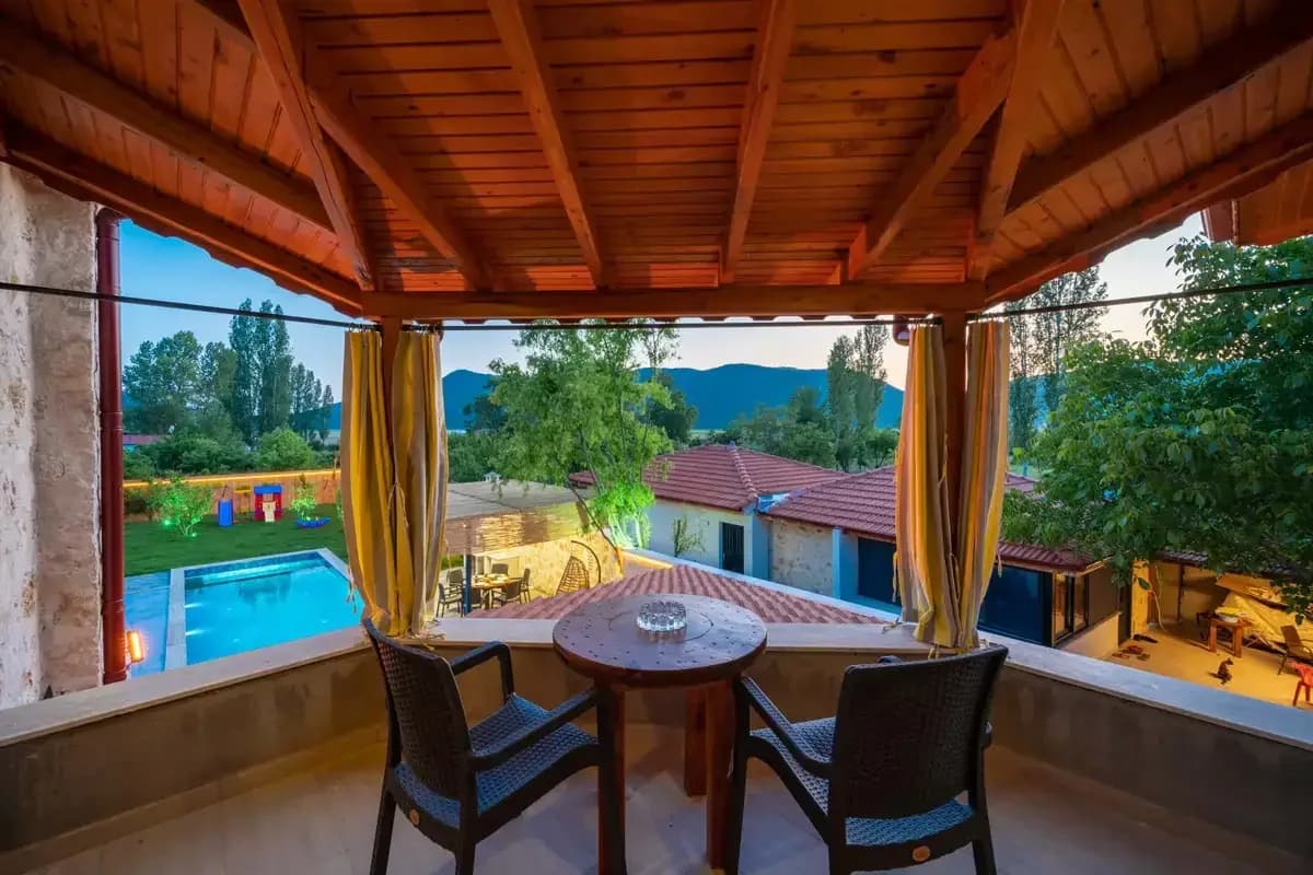 Villa Yanar 64