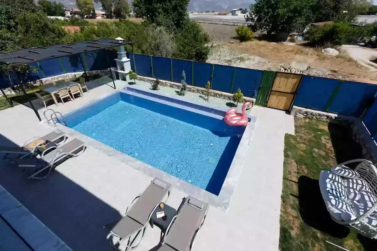 Villa Last Summer 14