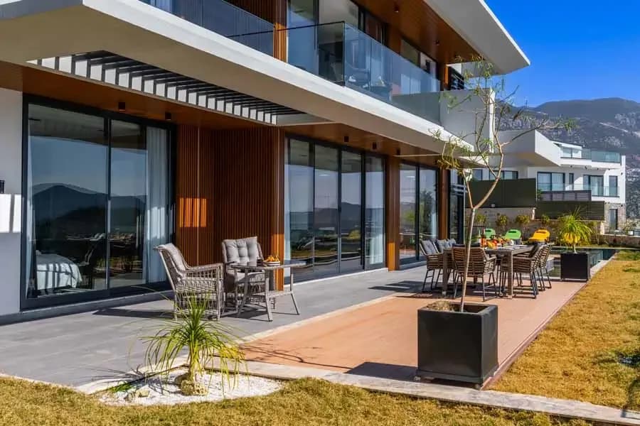 Villa Safran Flower 49