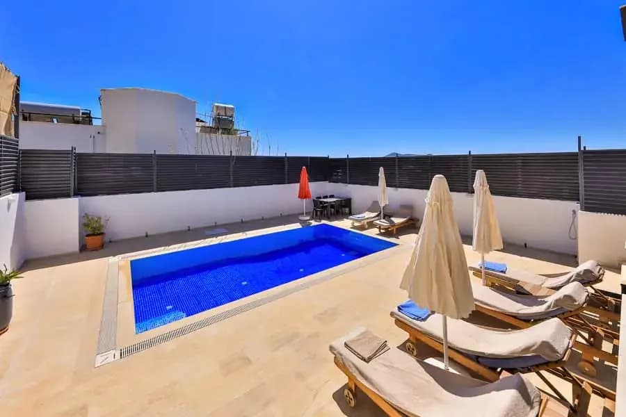 Villa Emir Akbel 28