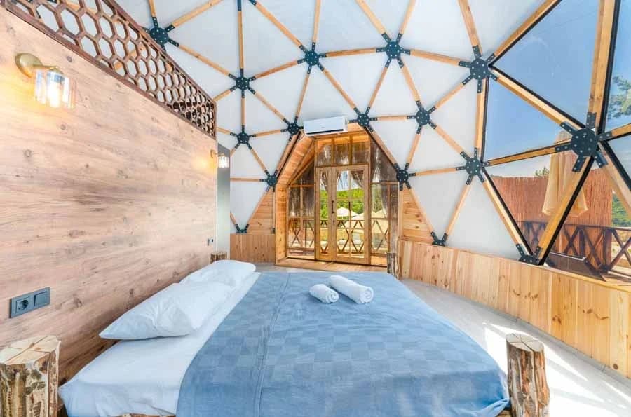King Dome B 1 35
