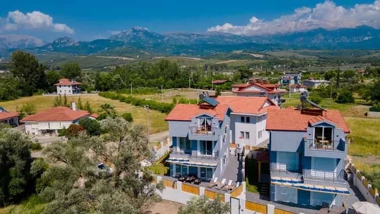 Villa Letonya 81