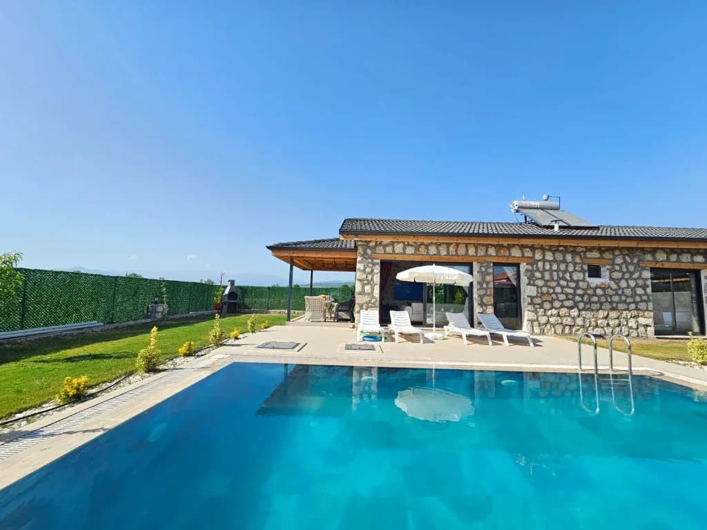 Villa Uca Royal 2 1