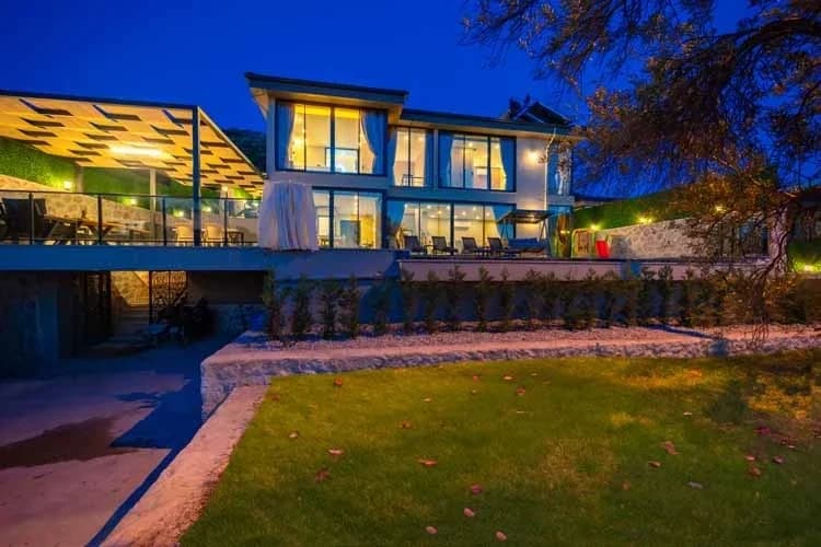 Villa Nur 1