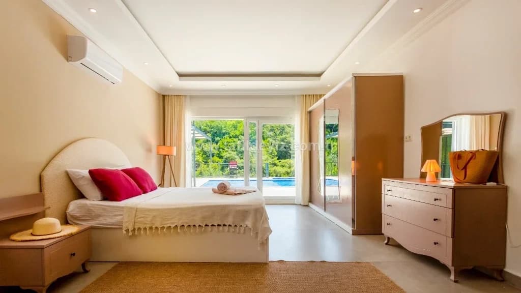 Villa Health 109