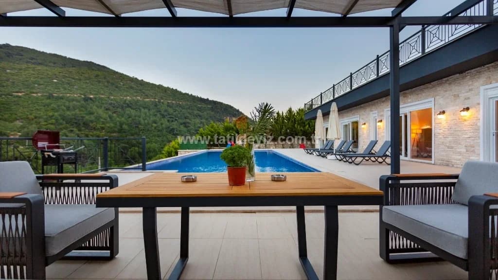 Villa Health 26