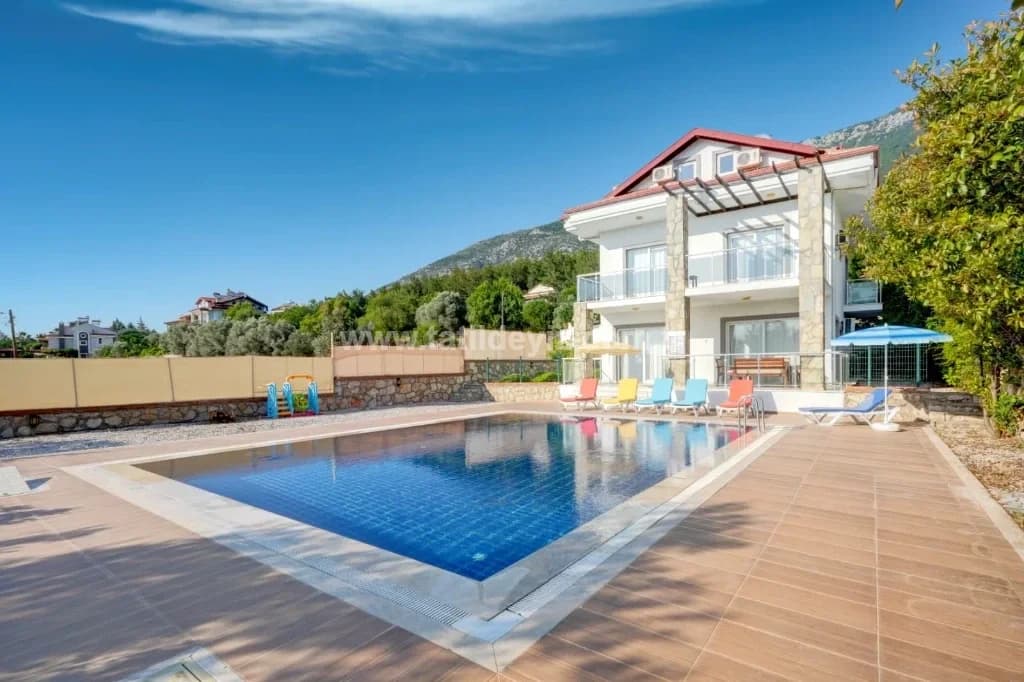 Villa Lemon 3 3
