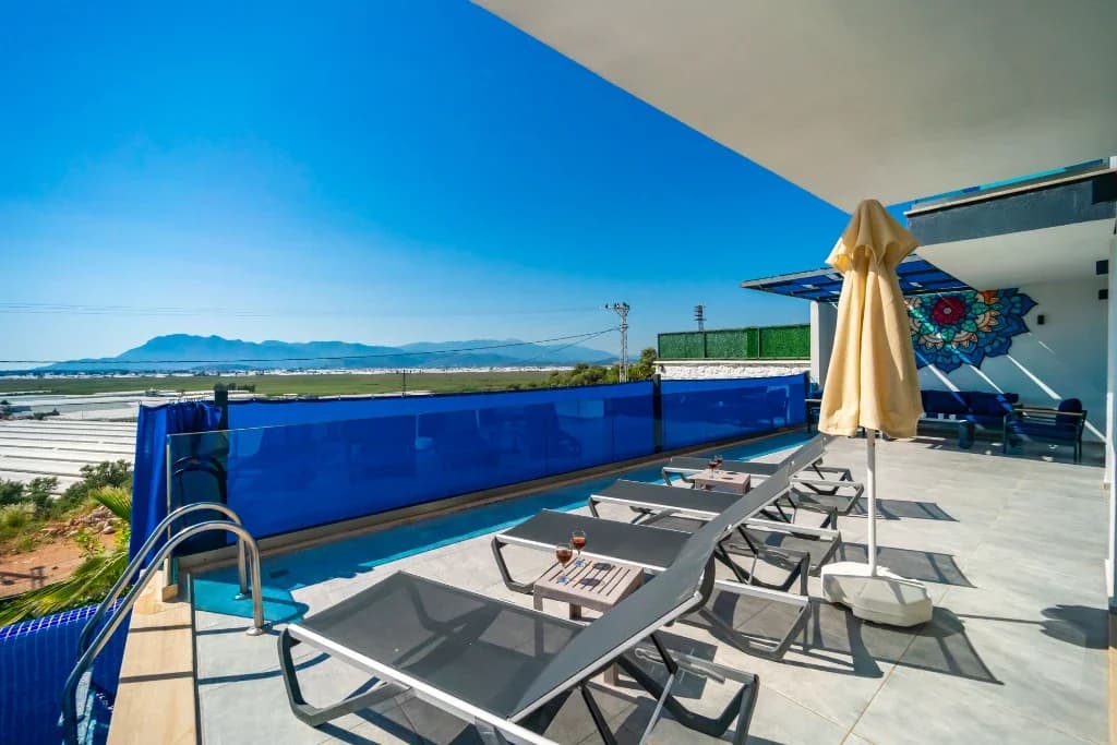 Villa Violet Duo 1